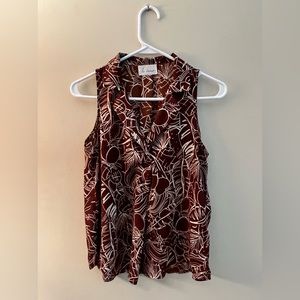 Lightweight brown and white top